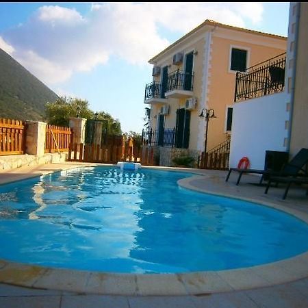 Iriana Village Inn Stavros  部屋 写真