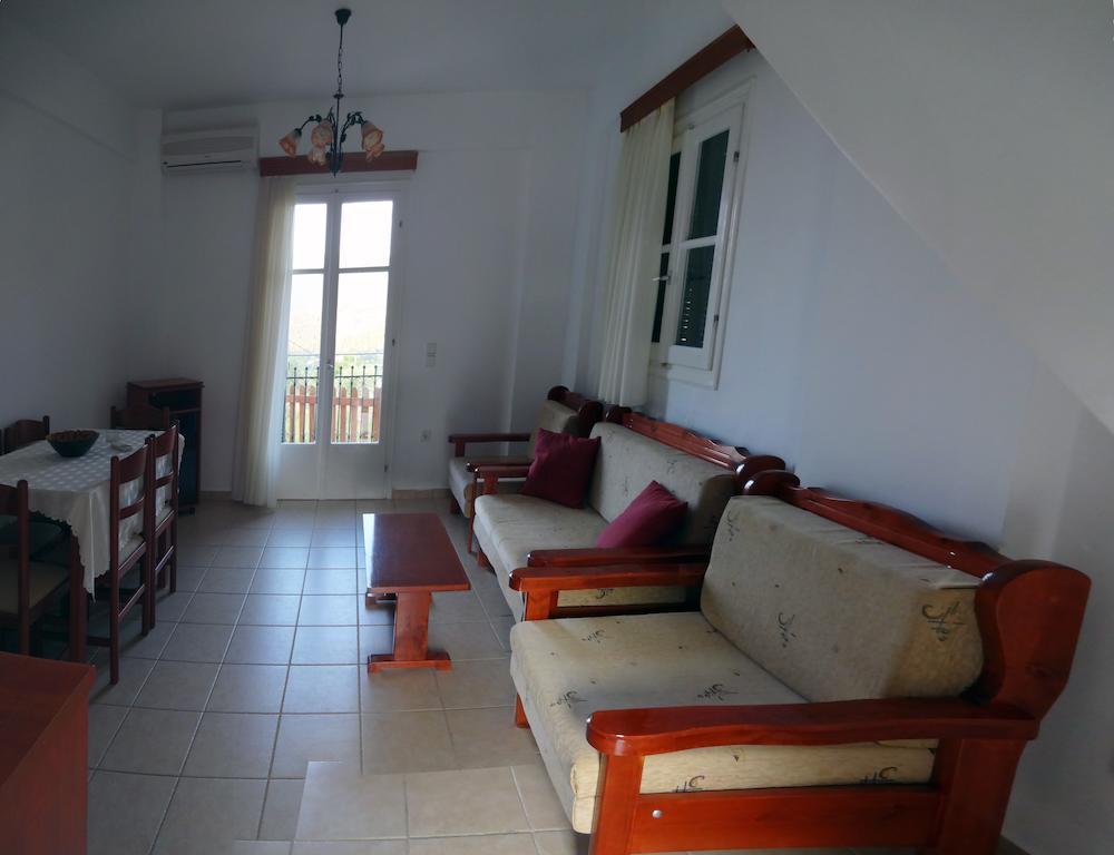 Iriana Village Inn Stavros  部屋 写真